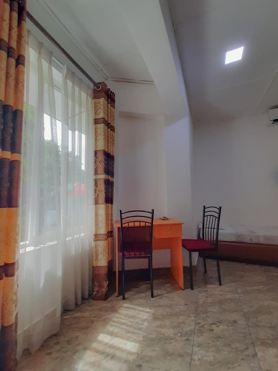 Villaflorence Kadawatha Экстерьер фото